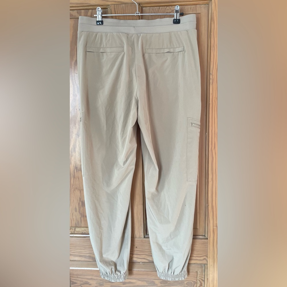 Athleta Women's Go Far Travel Pant Jogger, Tan, Size 8 - Picture 5 of 8